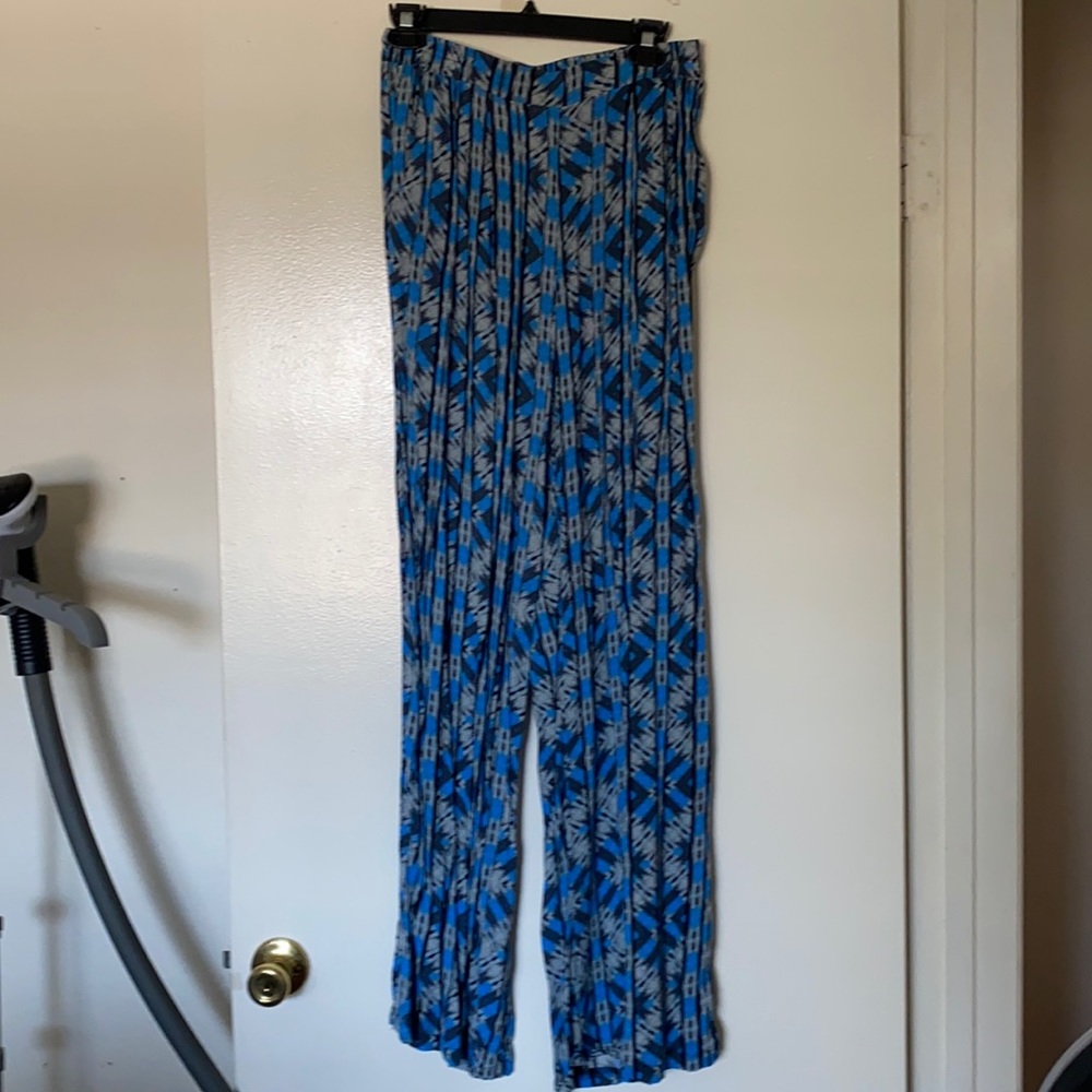 Wide leg pants